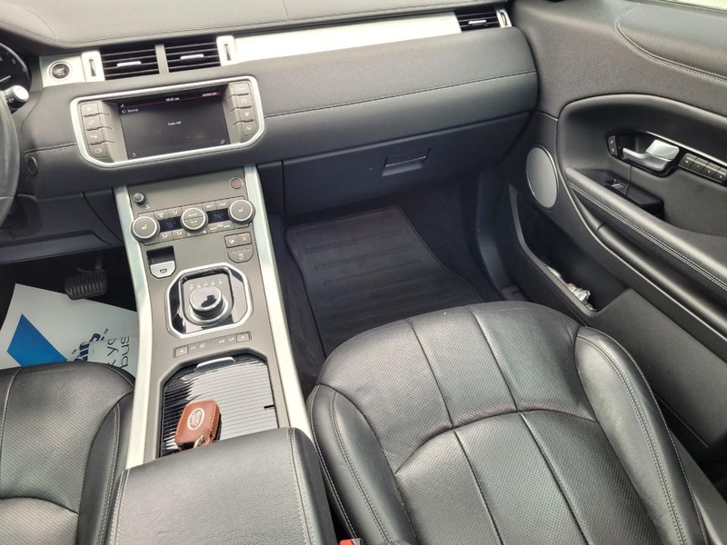 Land Rover Range Rover Evoque Vehicle Full-screen Gallery Image 15
