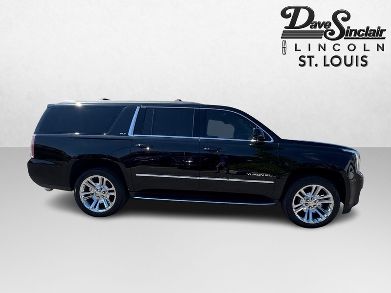 GMC Yukon XL Vehicle Full-screen Gallery Image 04