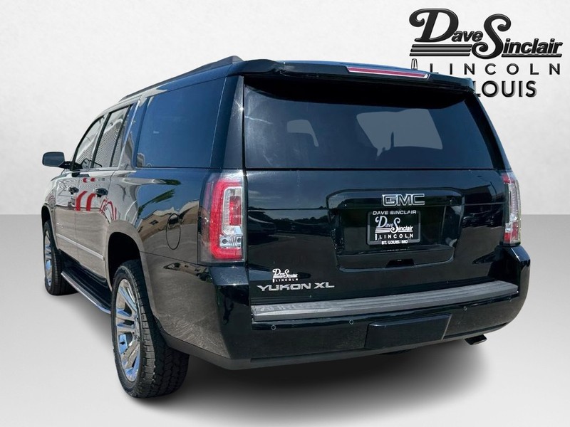 GMC Yukon XL Vehicle Full-screen Gallery Image 07
