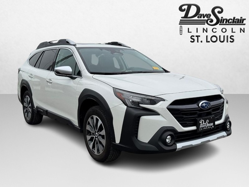 Subaru Outback Vehicle Full-screen Gallery Image 03