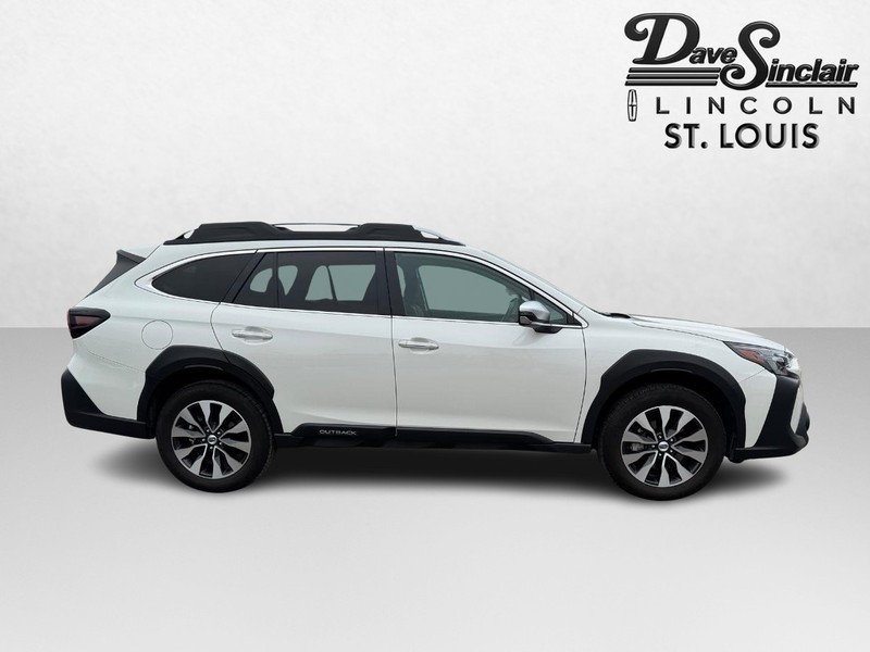 Subaru Outback Vehicle Full-screen Gallery Image 04
