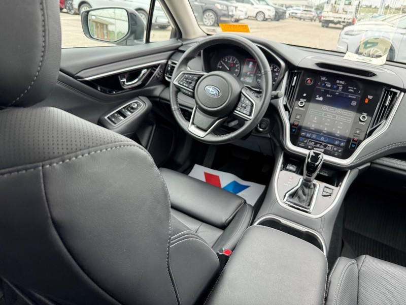 Subaru Outback Vehicle Full-screen Gallery Image 14