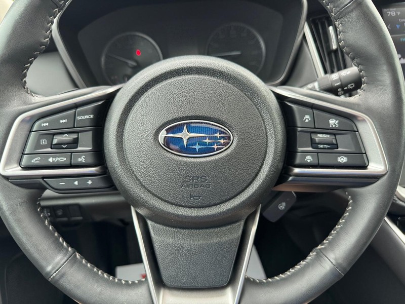 Subaru Outback Vehicle Full-screen Gallery Image 21