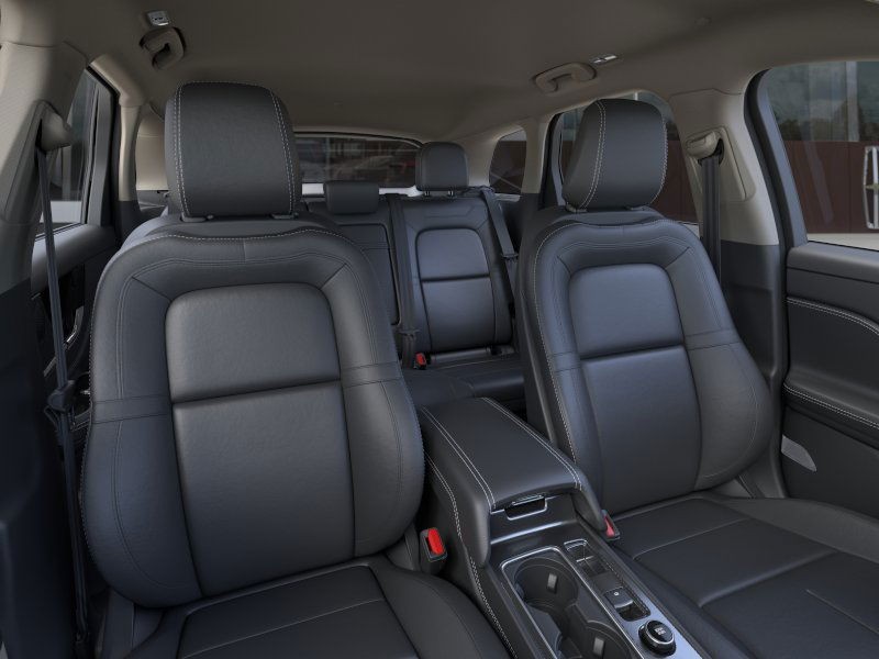 Lincoln Corsair Vehicle Full-screen Gallery Image 11