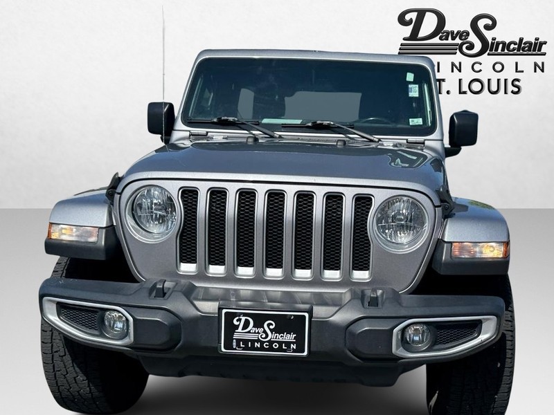 Jeep Wrangler Unlimited Vehicle Full-screen Gallery Image 02