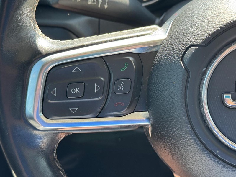 Jeep Wrangler Unlimited Vehicle Full-screen Gallery Image 19