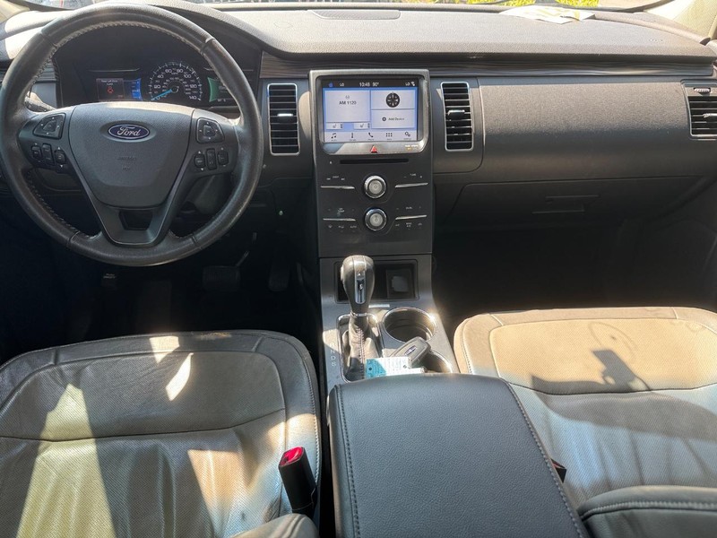 Ford Flex Vehicle Full-screen Gallery Image 14