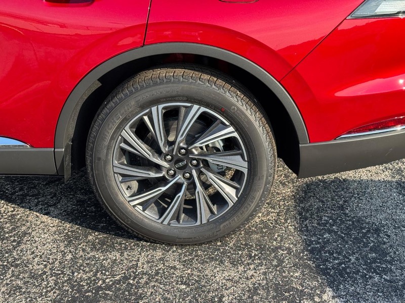 Lincoln Aviator Vehicle Full-screen Gallery Image 10