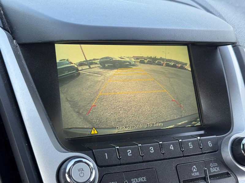 GMC Terrain Vehicle Full-screen Gallery Image 19