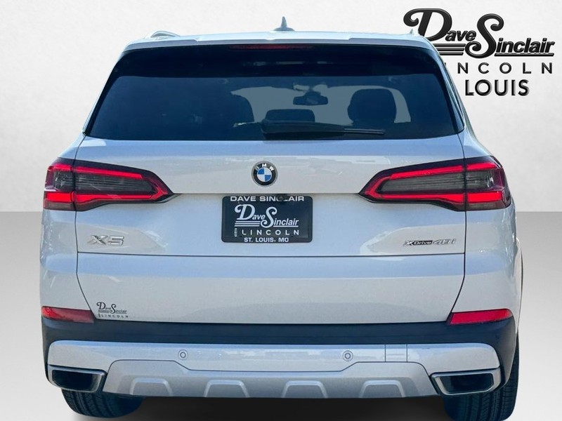 BMW X5 Vehicle Full-screen Gallery Image 06