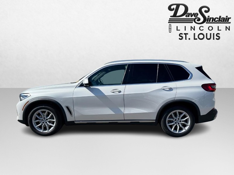 BMW X5 Vehicle Full-screen Gallery Image 09