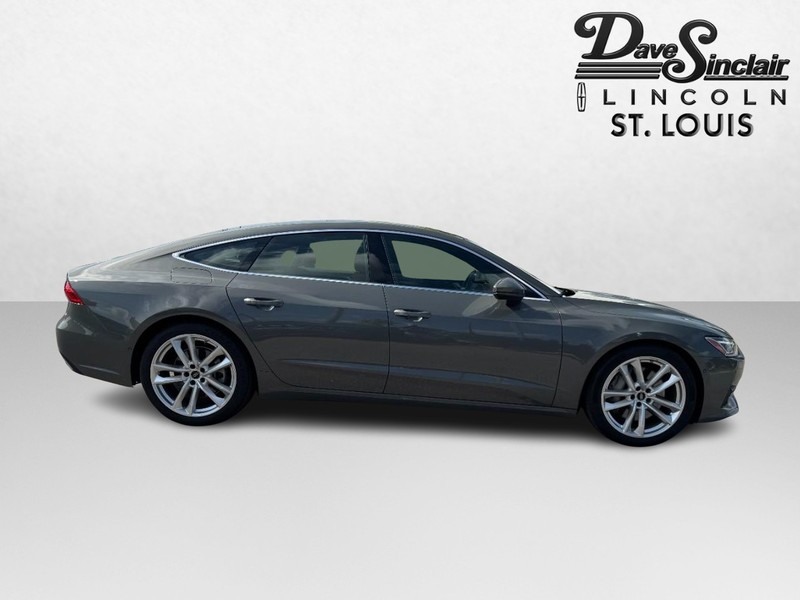 Audi A7 Vehicle Full-screen Gallery Image 04