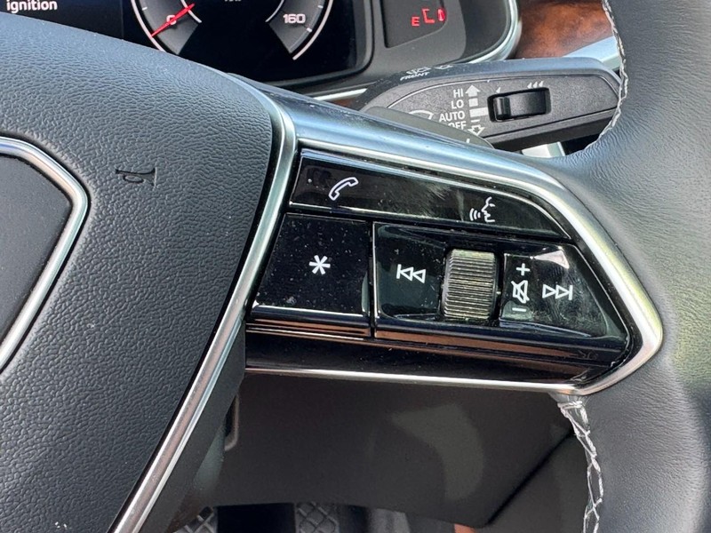 Audi A7 Vehicle Full-screen Gallery Image 18