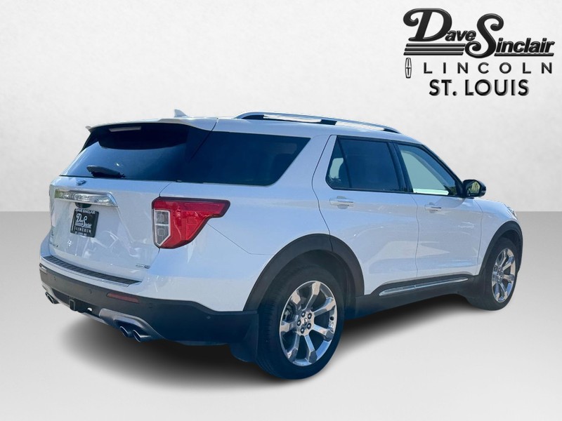 Ford Explorer Vehicle Full-screen Gallery Image 05