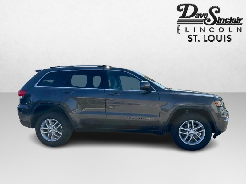 Jeep Grand Cherokee Vehicle Full-screen Gallery Image 04