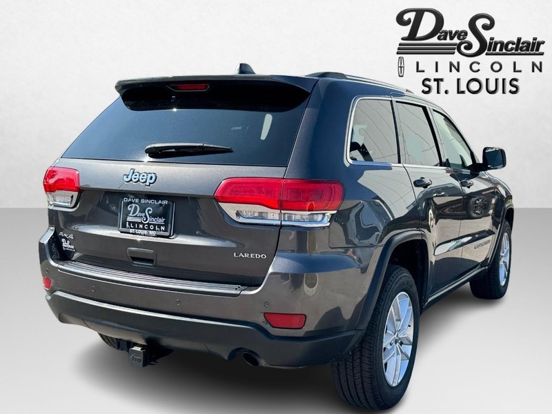 Jeep Grand Cherokee Vehicle Full-screen Gallery Image 05