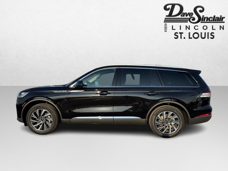 Lincoln Aviator Vehicle Full-screen Gallery Image 09
