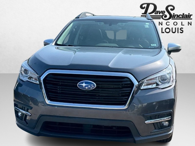 Subaru Ascent Vehicle Full-screen Gallery Image 02
