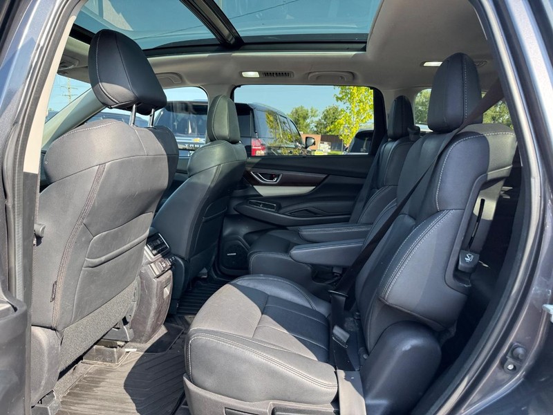 Subaru Ascent Vehicle Full-screen Gallery Image 11