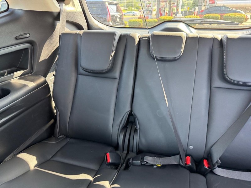 Subaru Ascent Vehicle Full-screen Gallery Image 14