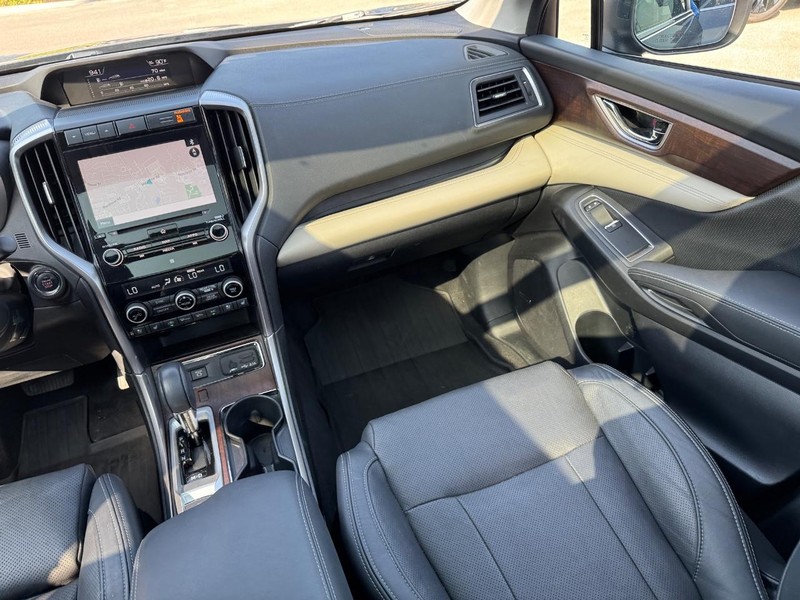 Subaru Ascent Vehicle Full-screen Gallery Image 18