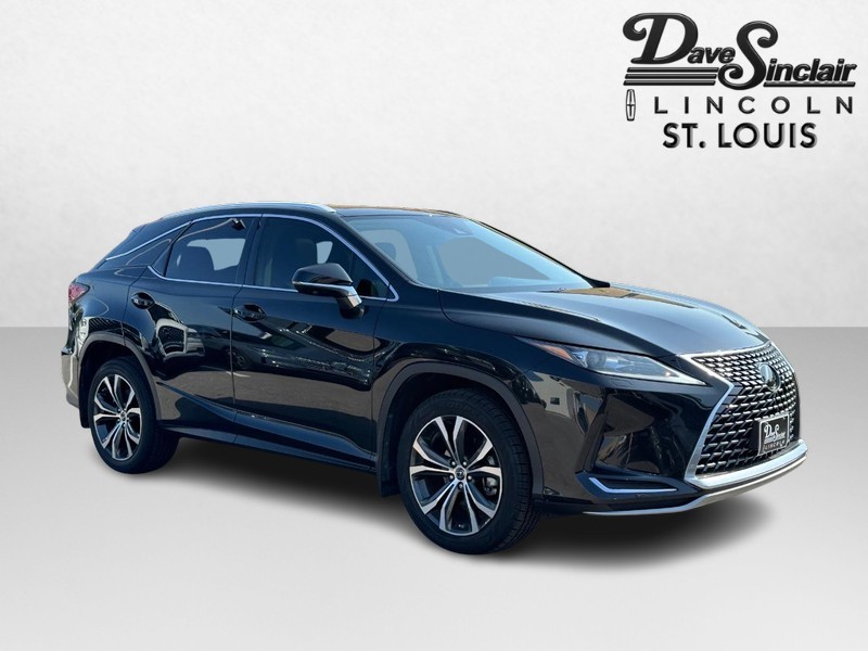 Lexus RX Vehicle Full-screen Gallery Image 03