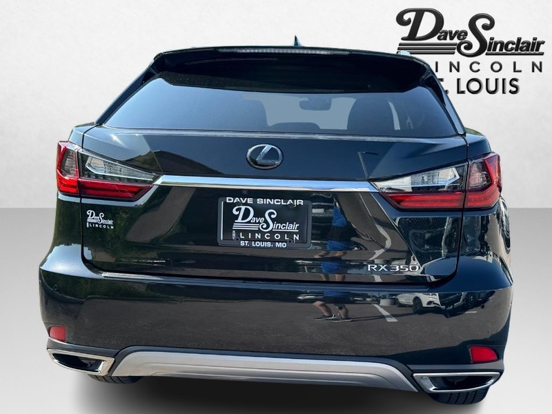 Lexus RX Vehicle Full-screen Gallery Image 06