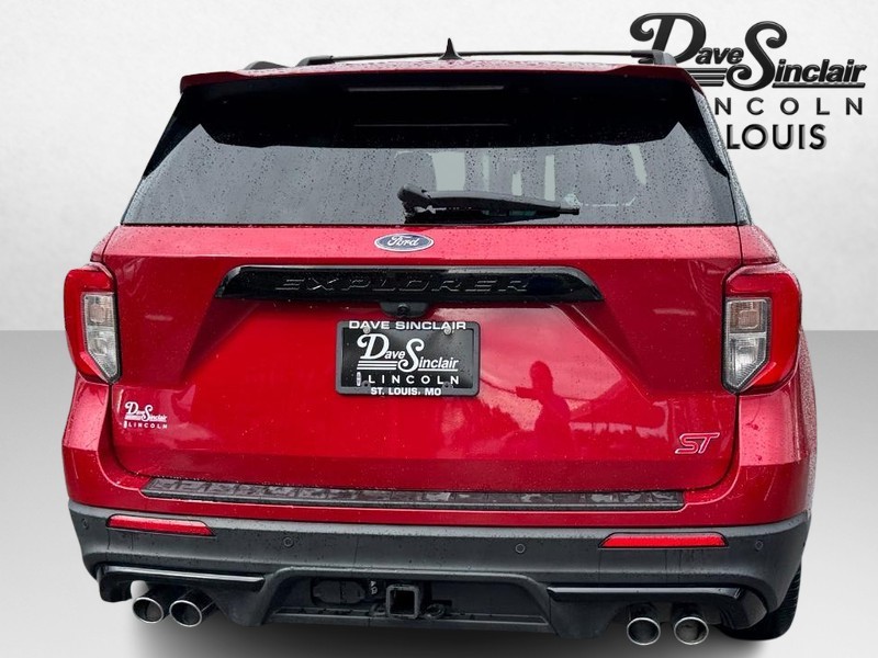 Ford Explorer Vehicle Full-screen Gallery Image 06