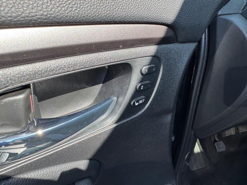 Honda Pilot Vehicle Full-screen Gallery Image 20