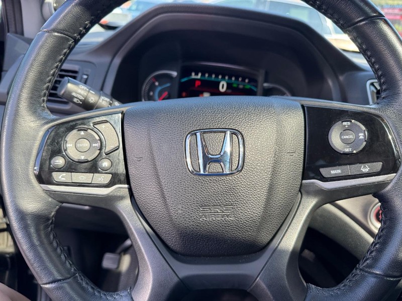 Honda Pilot Vehicle Full-screen Gallery Image 22