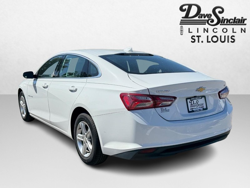 Chevrolet Malibu Vehicle Full-screen Gallery Image 07