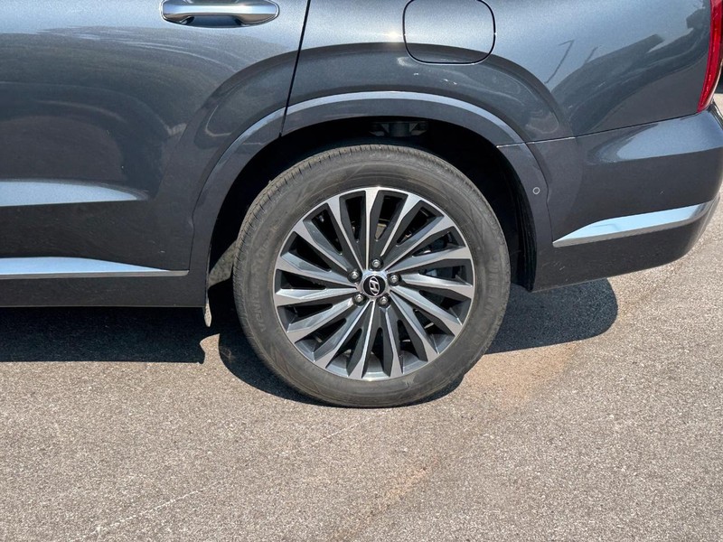 Hyundai Palisade Vehicle Full-screen Gallery Image 10