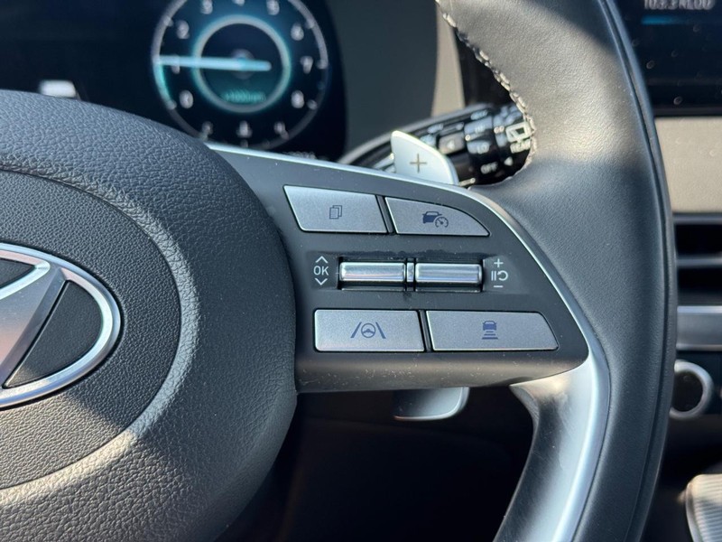 Hyundai Palisade Vehicle Full-screen Gallery Image 24