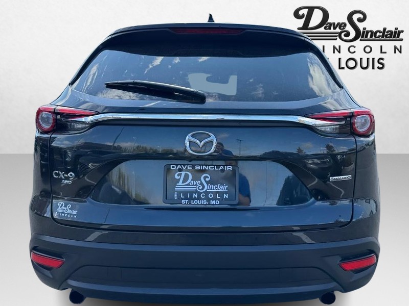 Mazda CX-9 Vehicle Full-screen Gallery Image 06