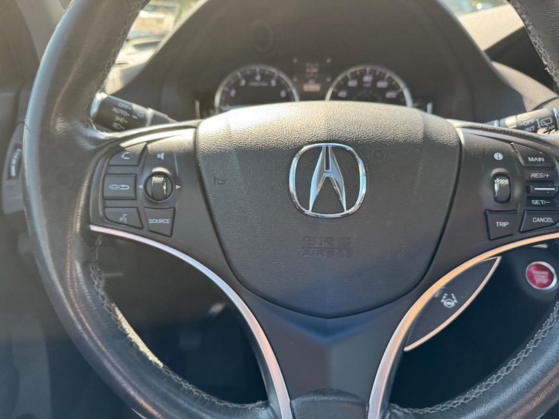 Acura MDX Vehicle Full-screen Gallery Image 20