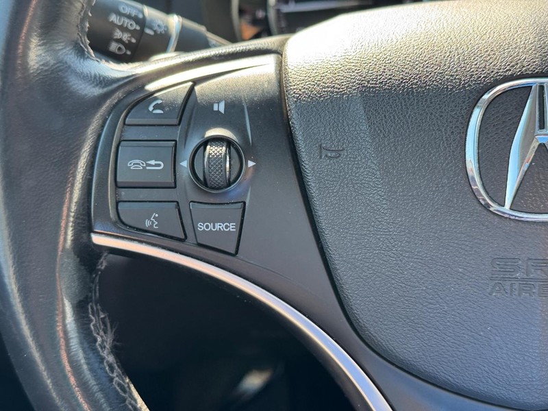 Acura MDX Vehicle Full-screen Gallery Image 21
