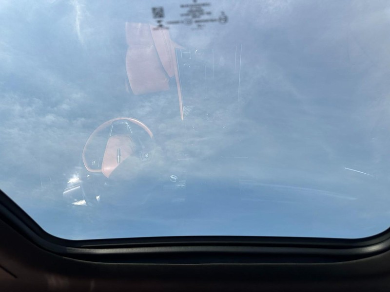 Lincoln Aviator Vehicle Full-screen Gallery Image 13