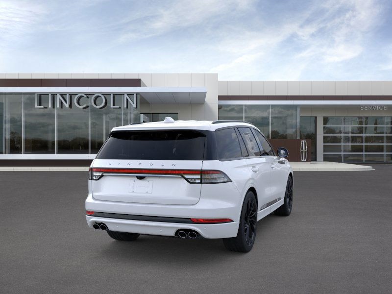 Lincoln Aviator Vehicle Full-screen Gallery Image 09