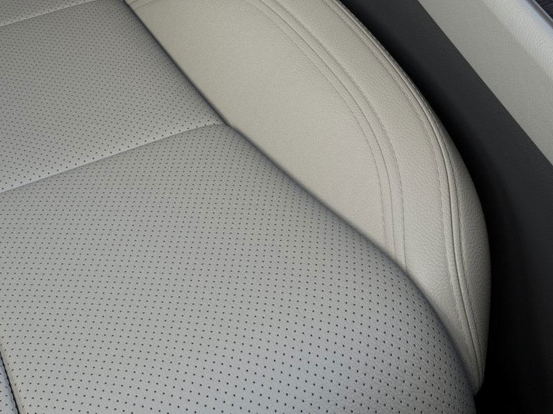 Lincoln Aviator Vehicle Full-screen Gallery Image 17