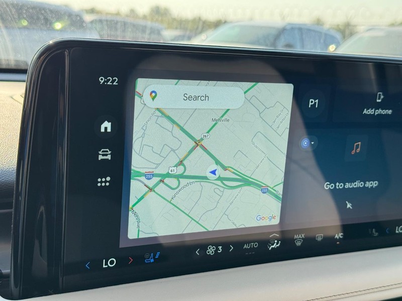 Lincoln Aviator Vehicle Full-screen Gallery Image 24