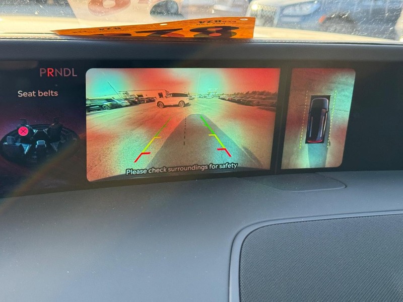 Lincoln Nautilus Vehicle Full-screen Gallery Image 24