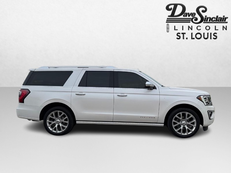 Ford Expedition Max Vehicle Full-screen Gallery Image 04
