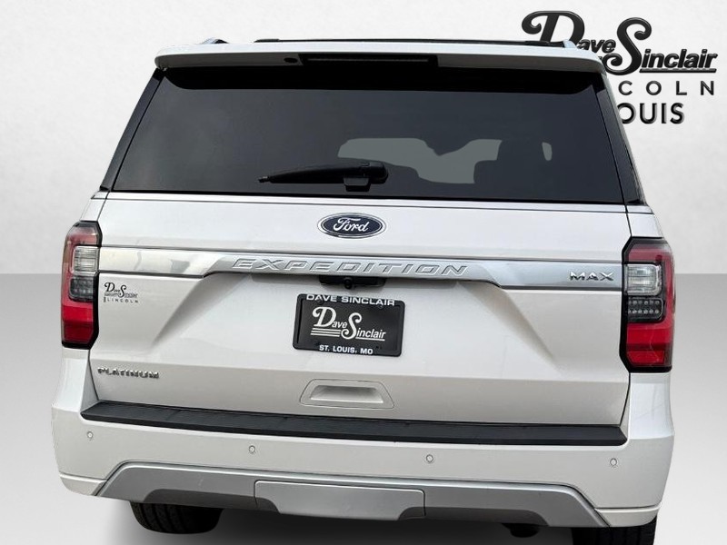Ford Expedition Max Vehicle Full-screen Gallery Image 06