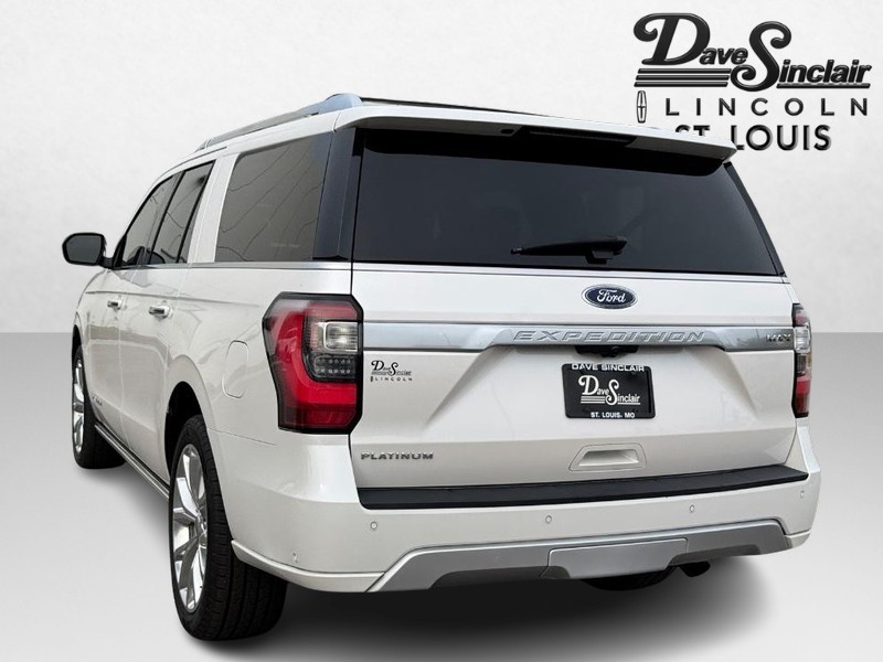 Ford Expedition Max Vehicle Full-screen Gallery Image 07