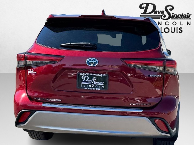 Toyota Highlander Vehicle Full-screen Gallery Image 06