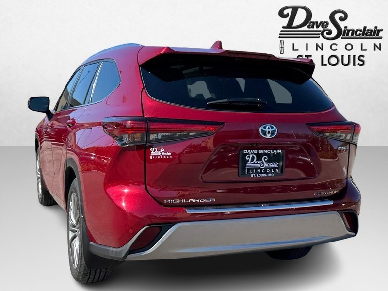 Toyota Highlander Vehicle Full-screen Gallery Image 07