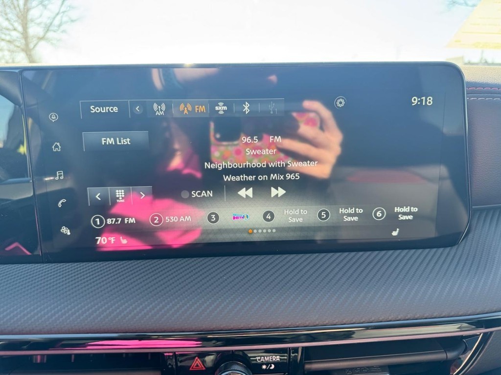 Nissan Kicks Vehicle Full-screen Gallery Image 07