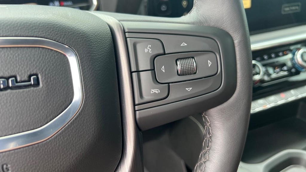 GMC Sierra 2500HD Vehicle Full-screen Gallery Image 37