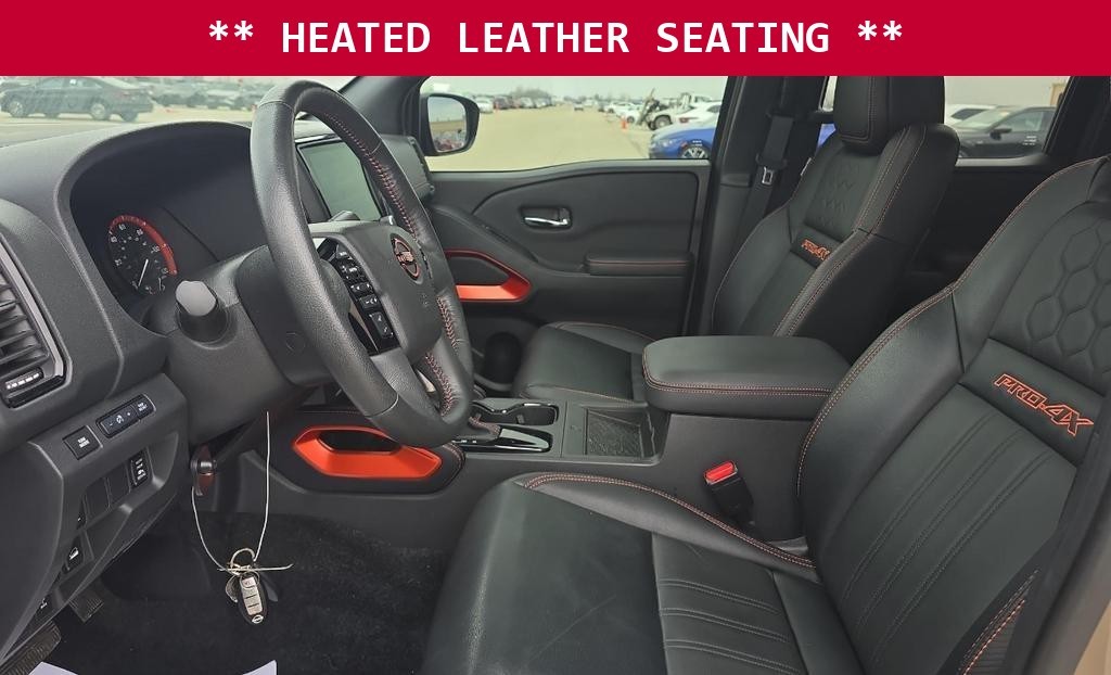Nissan Frontier Vehicle Full-screen Gallery Image 02