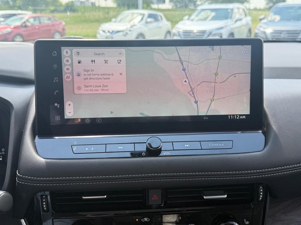 Nissan Rogue Vehicle Full-screen Gallery Image 59